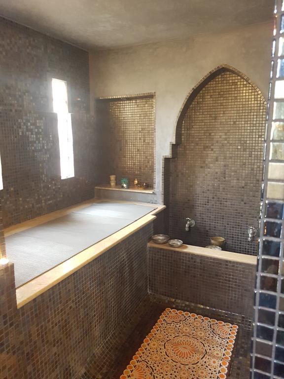 מלון La Maison אסאוירה מראה חיצוני תמונה